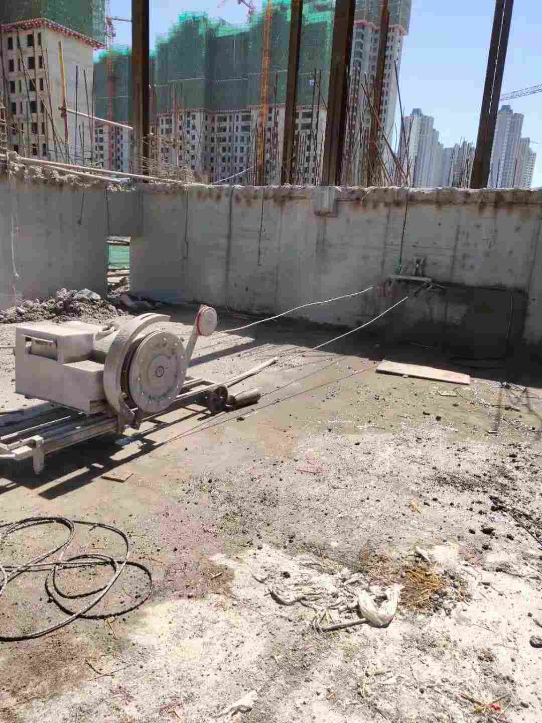 桥梁拆除之绳锯切割